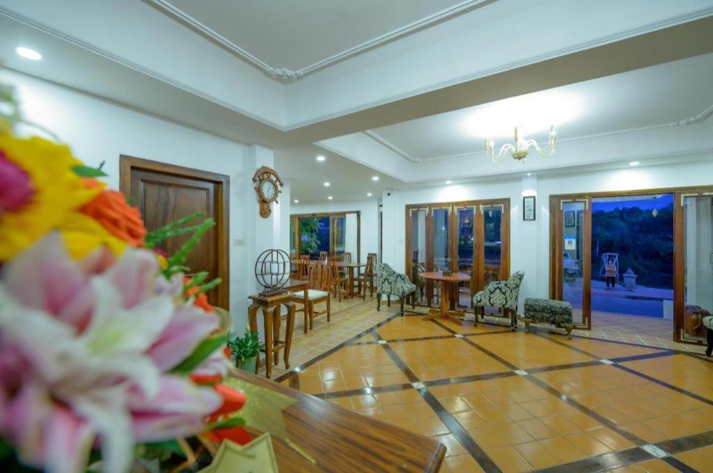 Hotel Villa Deux Rivieres Luang Prabang Exterior photo